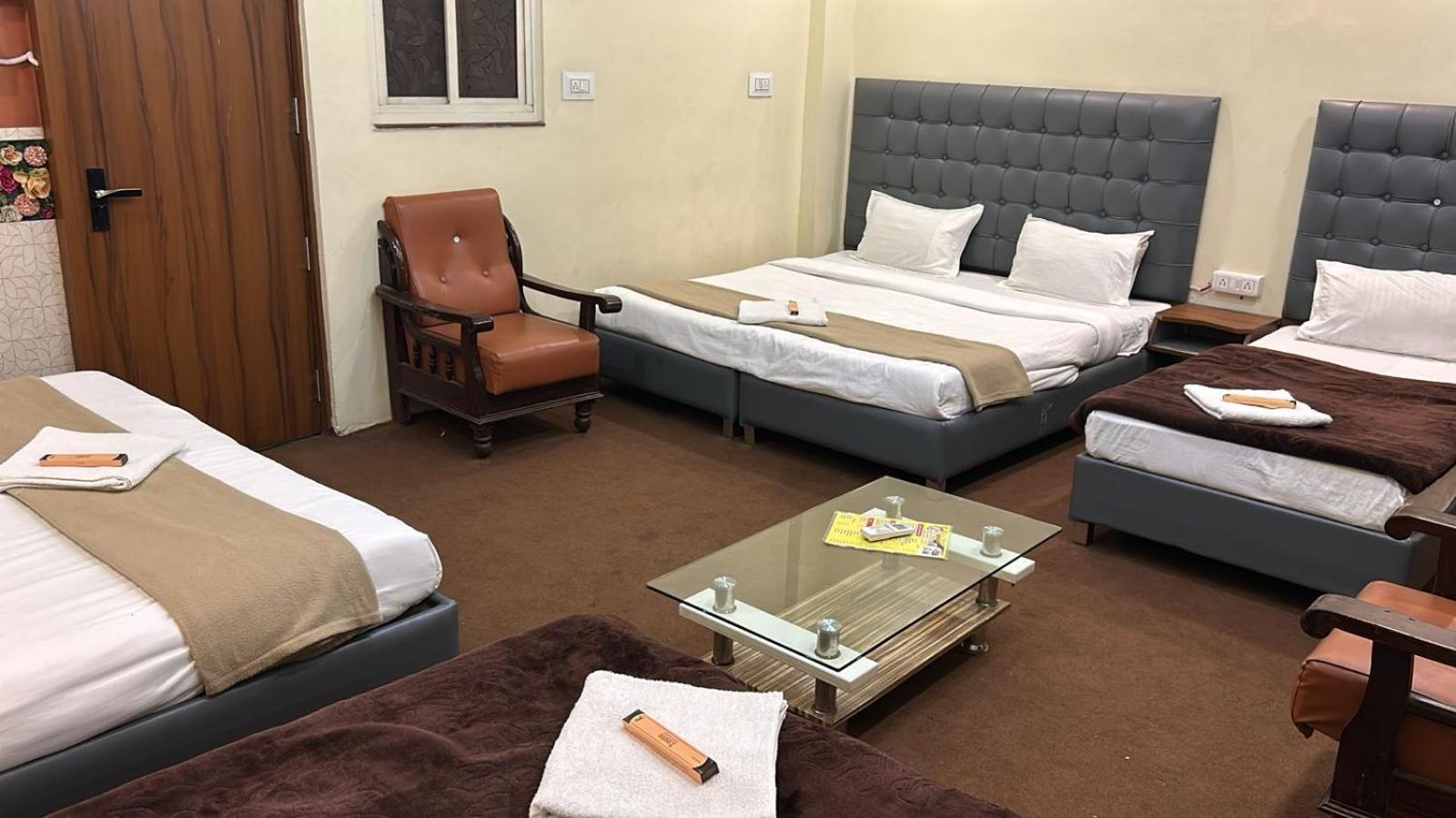 Hotel Empire Ujjain Εξωτερικό φωτογραφία