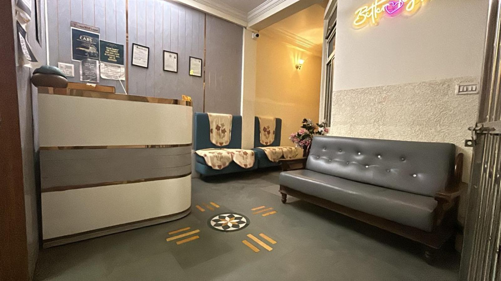 Hotel Empire Ujjain Εξωτερικό φωτογραφία